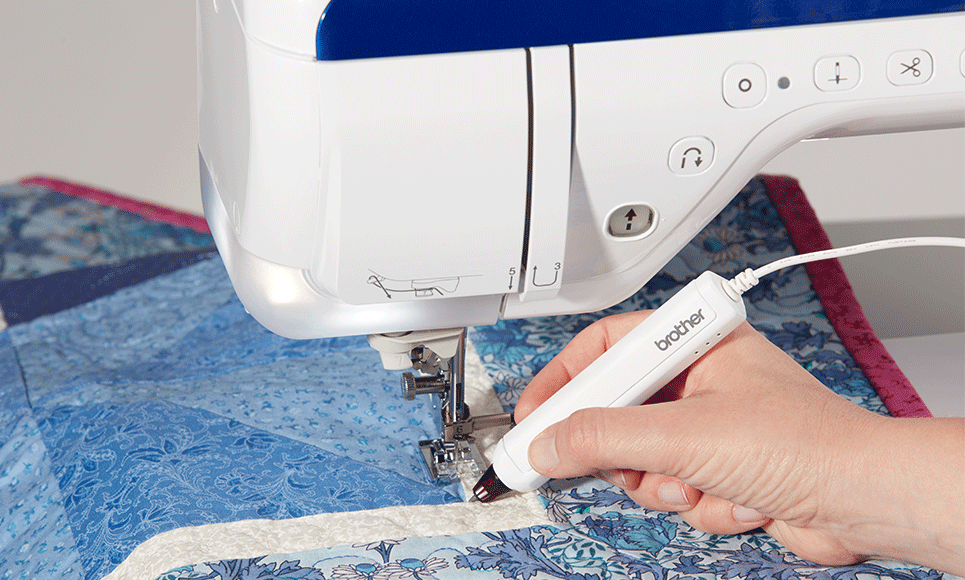Innov-is VQ4 sewing and quilting machine 11